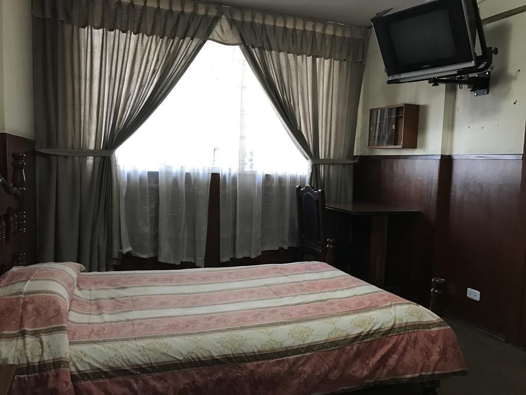 Hotel Majestic Quito Exteriör bild
