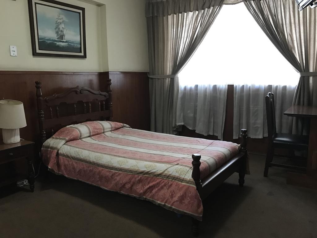 Hotel Majestic Quito Exteriör bild